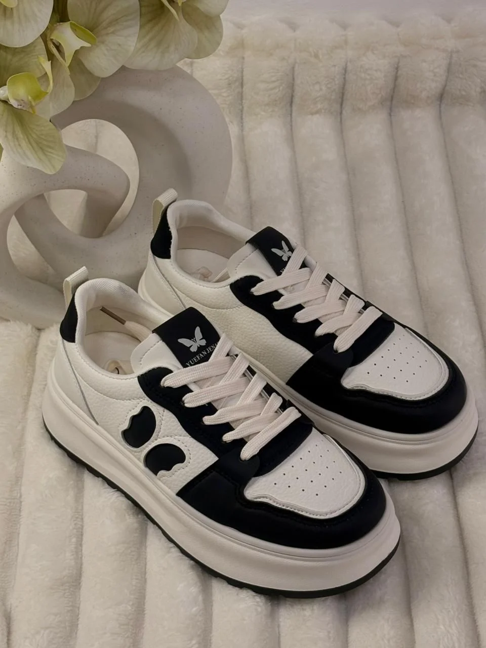 Tenis Valentina 8815
