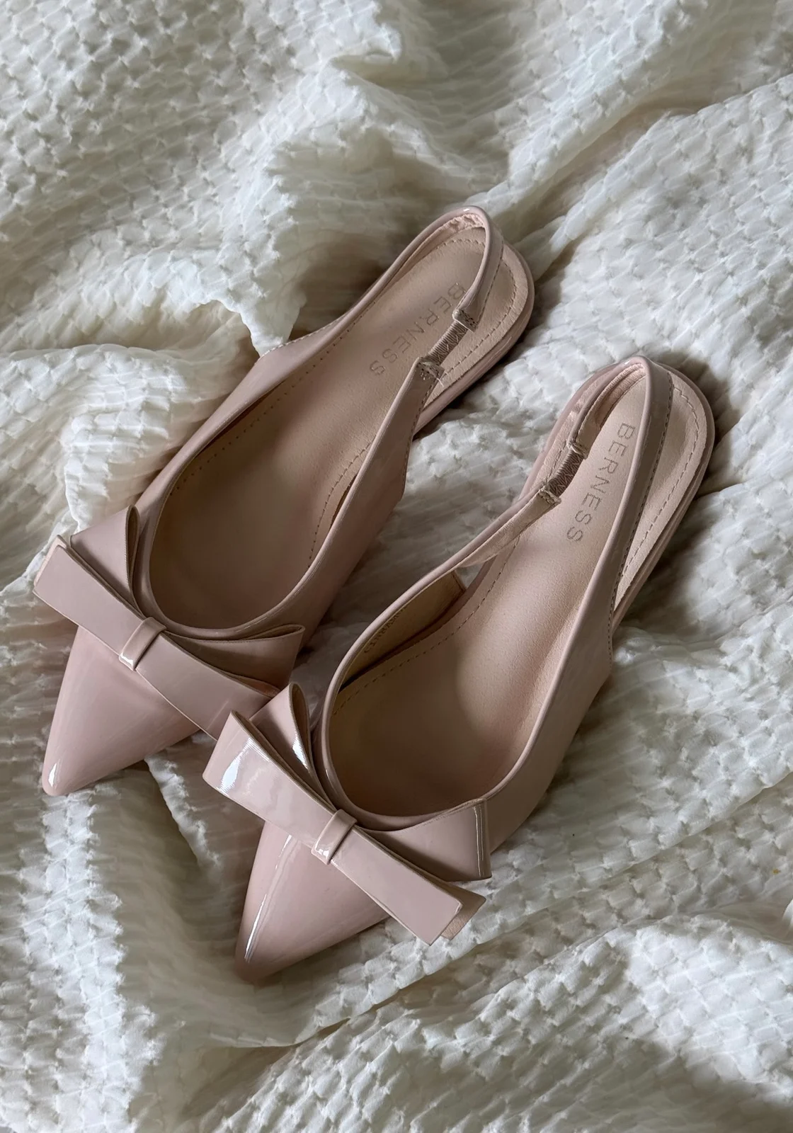 Flats Berness  Cinnamon 